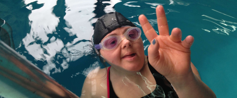 progetto-disabili-nuoto-terapia-lezione-piscina-5-residenza-assistenziale-sanpio-adelfia